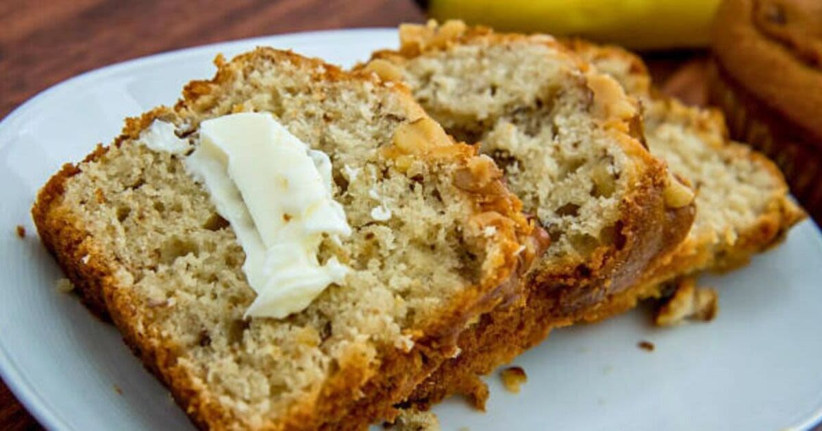 Jamie Oliver’s ‘super tasty’ banana bread recipe takes 10 minutes to prepare