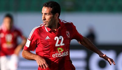 Egipto retira a la leyenda del fútbol Aboutrika de la lista de terrorismo