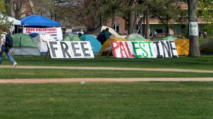 CC students set up “Free Palestine” encampment