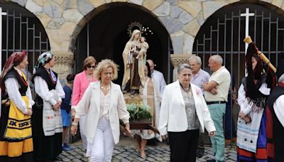 Caldones arropa a su virgen del Carmen en unas fiestas "muy familiares y entrañables" (en imágenes)