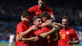 España despierta a tiempo en su debut ante Uzbekistán