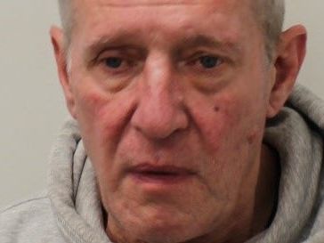 Manhunt launched after prisoner absconds from London hospital