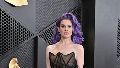 Kelly Osbourne 'casi muere' cuando su hermano Jack le disparó en la pierna