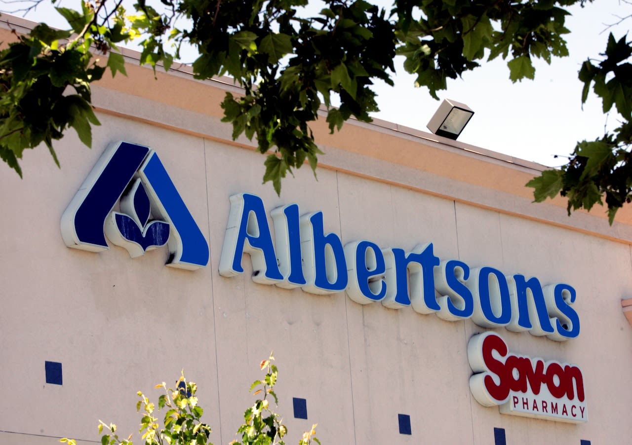 Kroger-Albertsons deal on hold pending Colorado court ruling