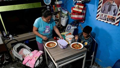 In Argentina's poverty-hit barrios a food emergency takes hold