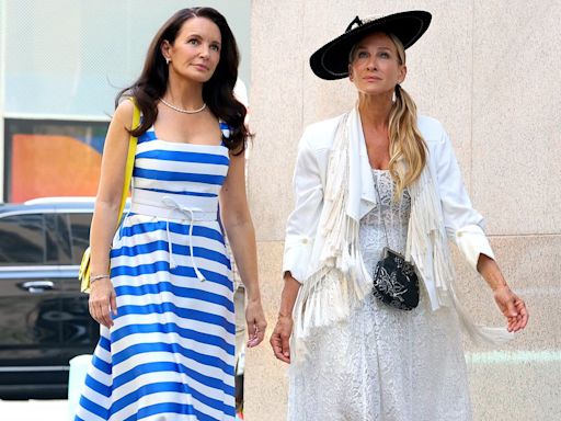 Sarah Jessica Parker and Kristin Davis on set for And Just Like That