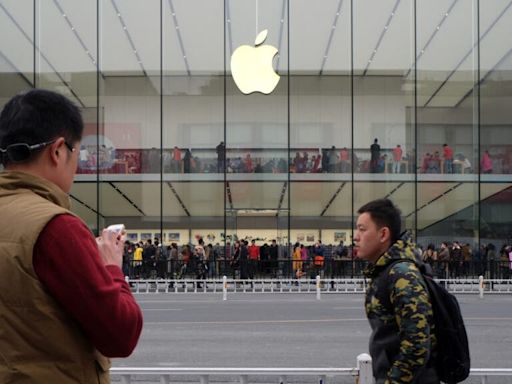 China Is Eating Apple's Lunch: Where Smartphone Maker Ranks Vs Asian Competitors