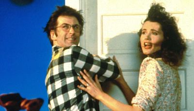 Tim Burton on Why Alec Baldwin, Geena Davis Aren't in Beetlejuice 2