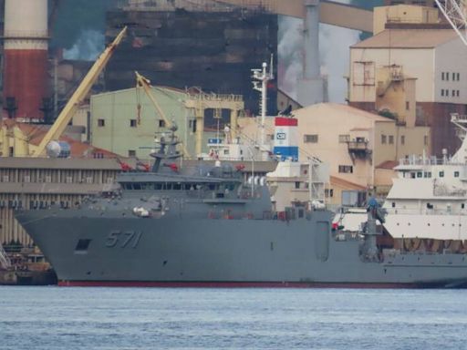 海軍首艘新型救難艦「大武艦」整裝待發 停靠台船碼頭準備海試 - 自由軍武頻道