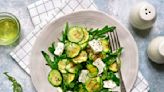 Accompagnement pour barbecue : la recette de la salade de courgettes grillées