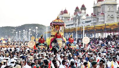 Avoid using plastic bottles during Jumboo Savari - Star of Mysore