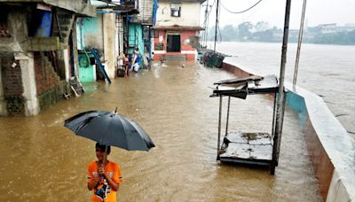 Waterlogging Triggers Road Closures In Mumbai; More Rains On Cards For Gujarat, Karnataka, Maharashtra - News18