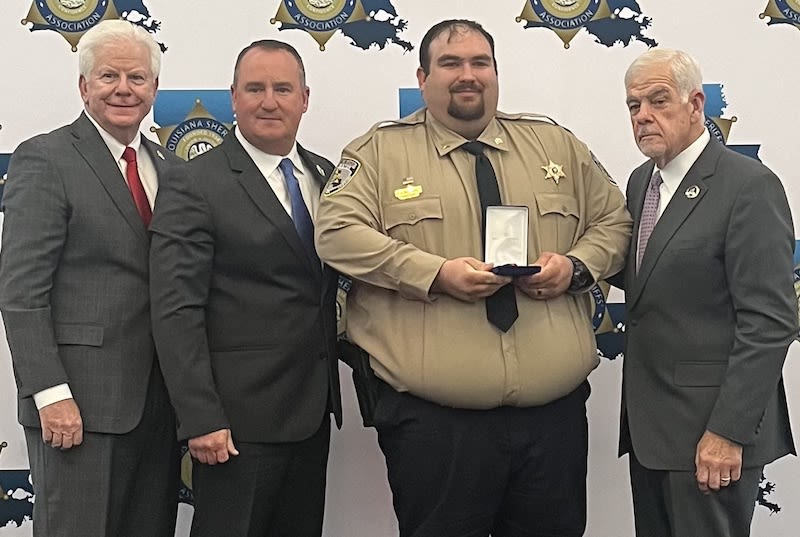 Injured Webster Parish sergeant receives prestigious award from LA Sheriff’s Assoc.