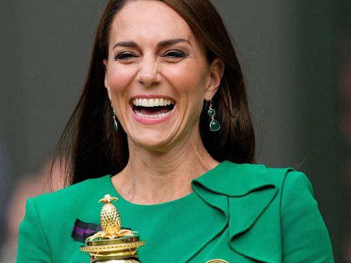 Who will replace Kate Middleton to present Wimbledon ladies' trophy?