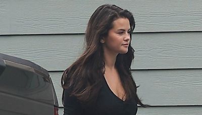 Selena Gomez Leaves Malibu Rental, Site of Fourth of July Party She Hosted