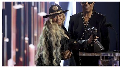 Beyonce's Dad Slams Country Music Association Awards After Daughter's Snub