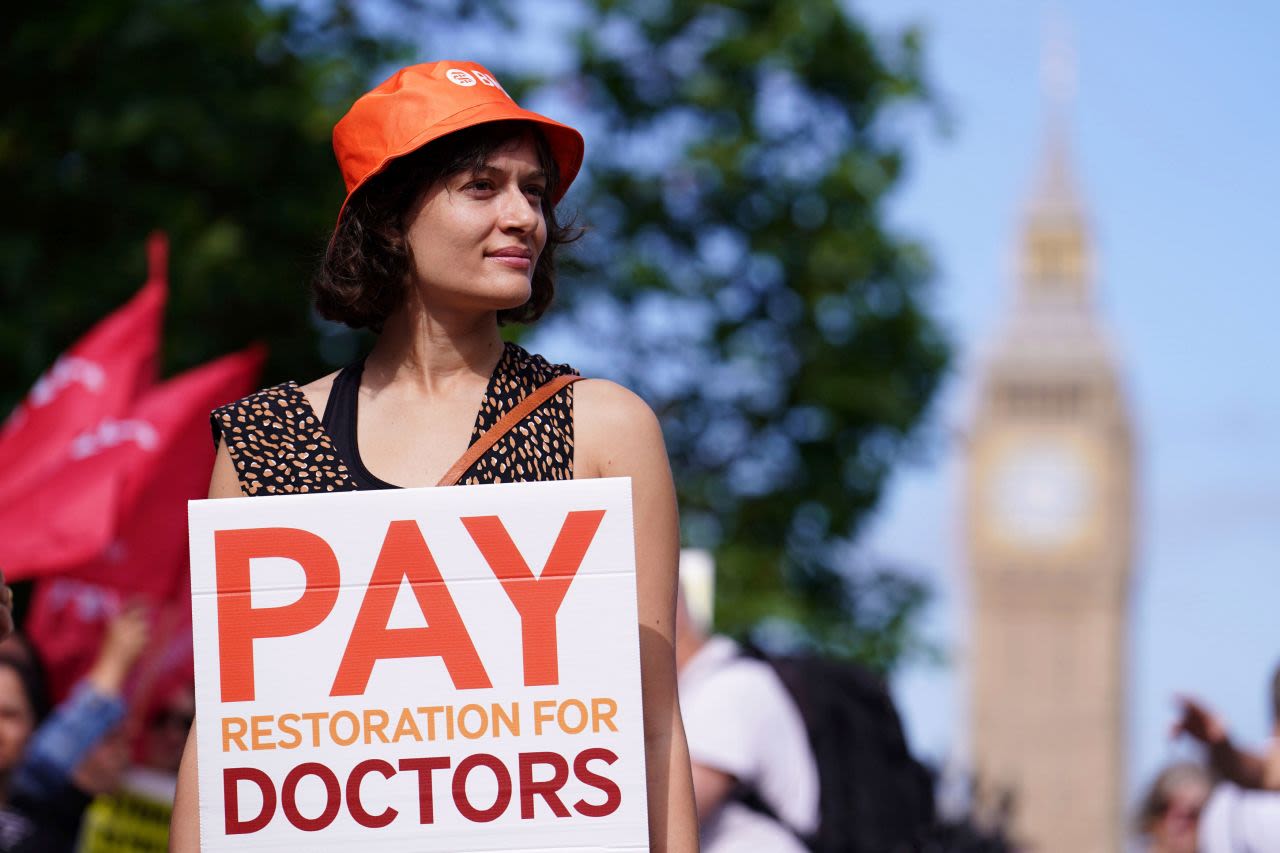 Thousands of doctors go on strike in England a week before the UK general election