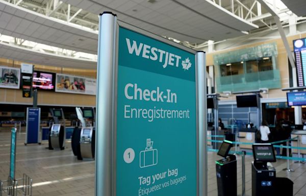 WestJet Airlines maintenance engineers strike before long weekend