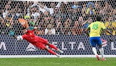 New Juventus signing Douglas Luiz misses penalty in Brazil Copa America elimination