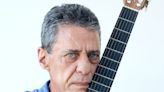 80 años de Chico Buarque: cuatro canciones para festejar (y entender) su legado - La Tercera