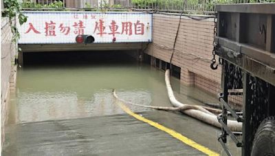 風災抓戰犯1／天災還人禍？日安大樓800車泡水 住戶怒：早提醒要裝閘門