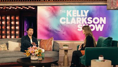 Fans Can't Get Over How Simu Liu Called Out Kelly Clarkson on Her Show