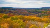 A Hiker's Path: Sandstone scenes at the Garden of the Gods in Illinois