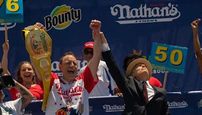 Bologna eating contest pits Knox County mayor against the legendary Joey Chestnut