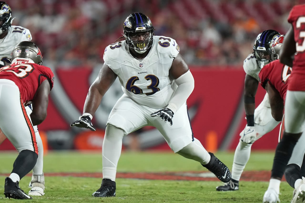 Pittsburgh Steelers add massive offensive tackle after Troy Fautanu’s injury