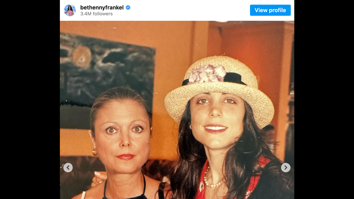 Bethenny Frankel shares devastating statement announcing the death of her mom