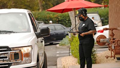 Fast-food operators look to AI, other tech as labor costs rise