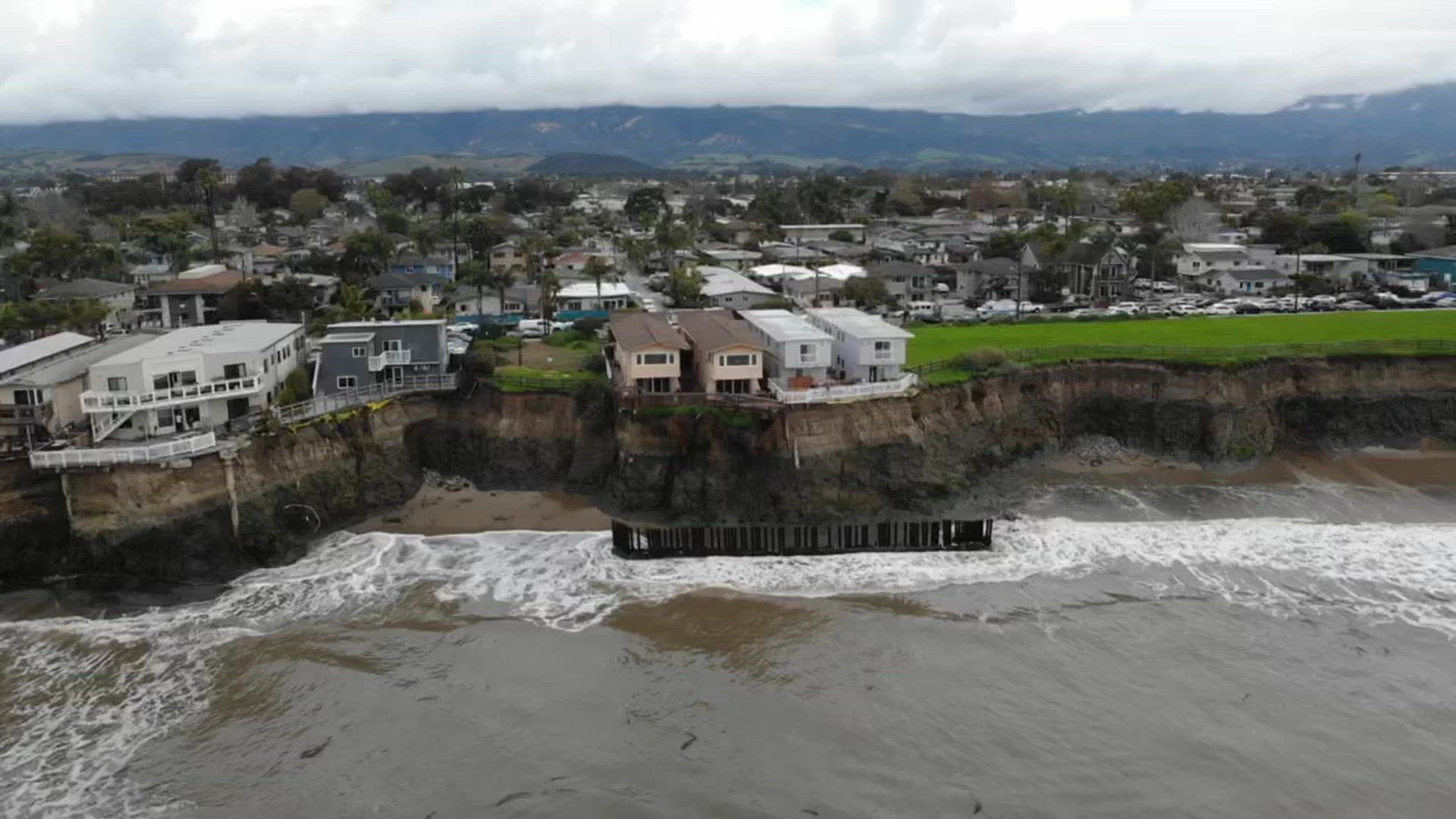 Fire marks Oceanside Pier's latest chapter in a troubled history