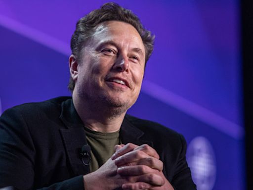 Tesla CEO Elon Musk says he favors 'no tariffs' on Chinese EVs