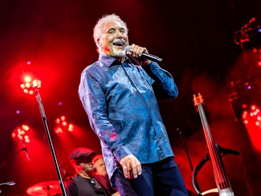 Tom Jones, una vida que vale por varias