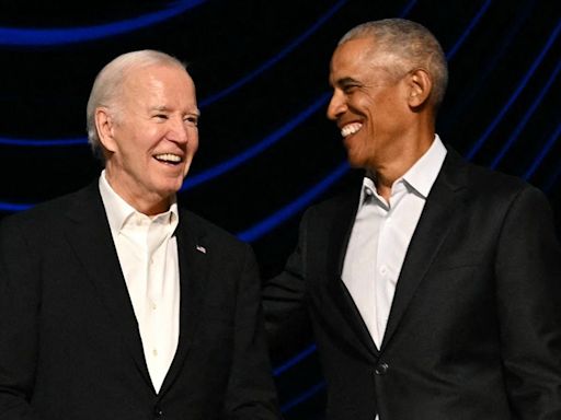 The Facts About Biden's Purported 'Freeze Up' at LA Fundraiser and Obama Walking with Him Off Stage