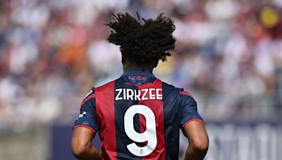 Milan must make a decision on Zirkzee as Manchester United threaten