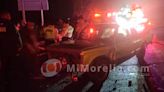 Choque contra muro de contención en la Morelia-Quiroga deja 3 heridos
