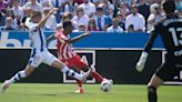 El Sporting muere en la orilla: los rojiblancos caen con orgullo en Butarque y se dejan gran parte de las aspiraciones de play-off