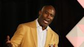 United Airlines apologizes for treatment of Terrell Davis