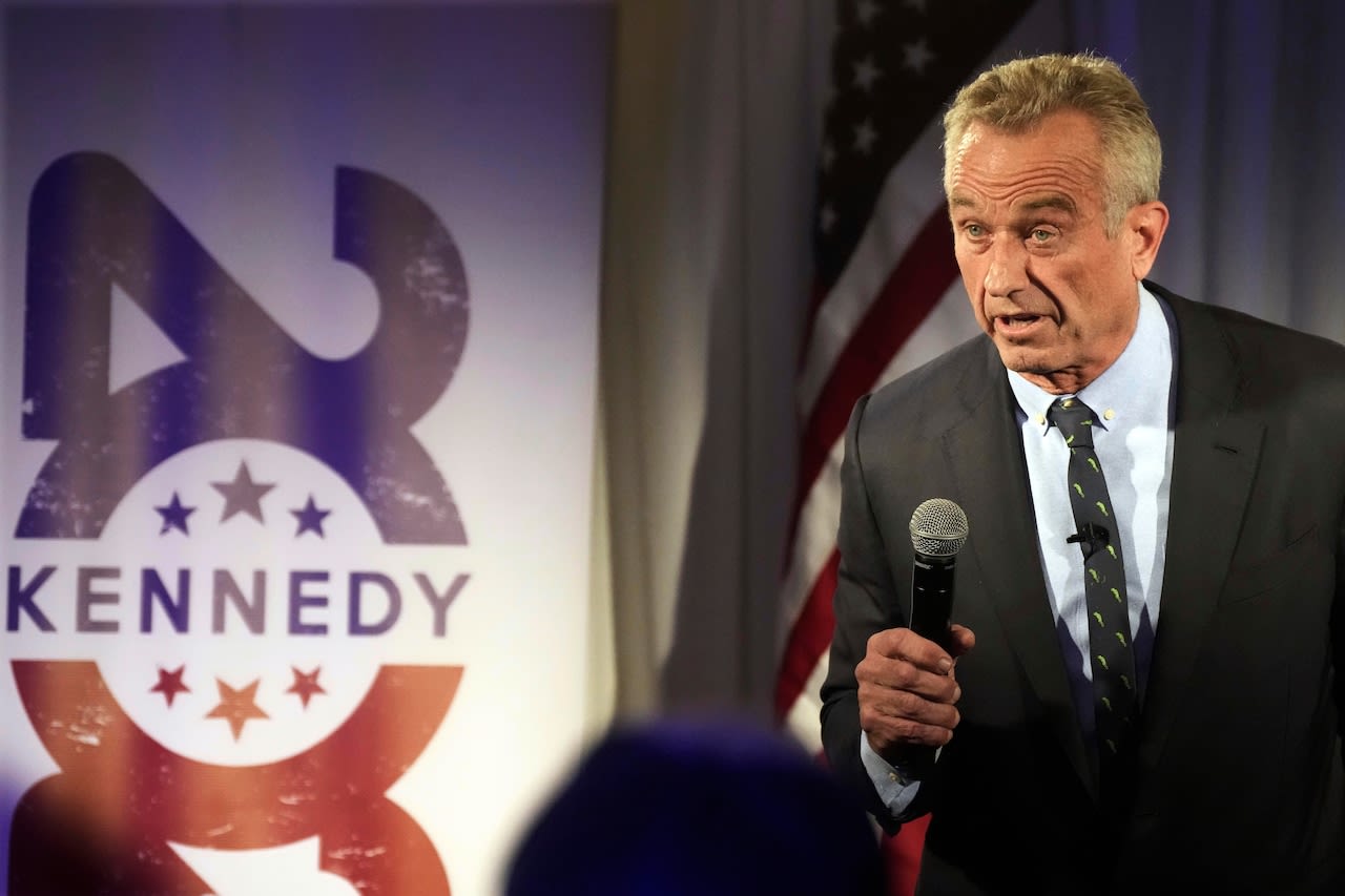 Robert F. Kennedy Jr. files candidacy paperwork in Ohio