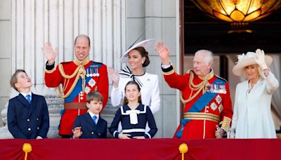 The View From Behind the Buckingham Palace Balcony is Unforgettable