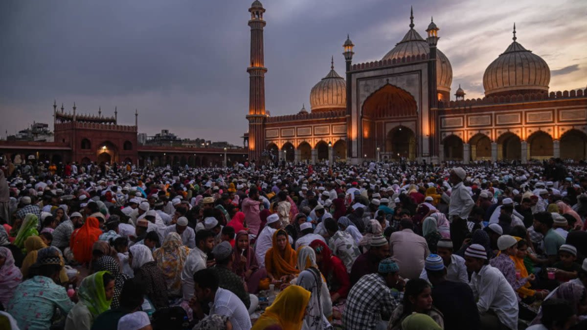 Asia markets poised to extend gains ahead of inflation data from Japan and India