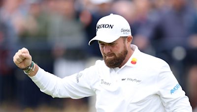 Shane Lowry carries flag for Irish Olympic team that's set to include Rory McIlroy