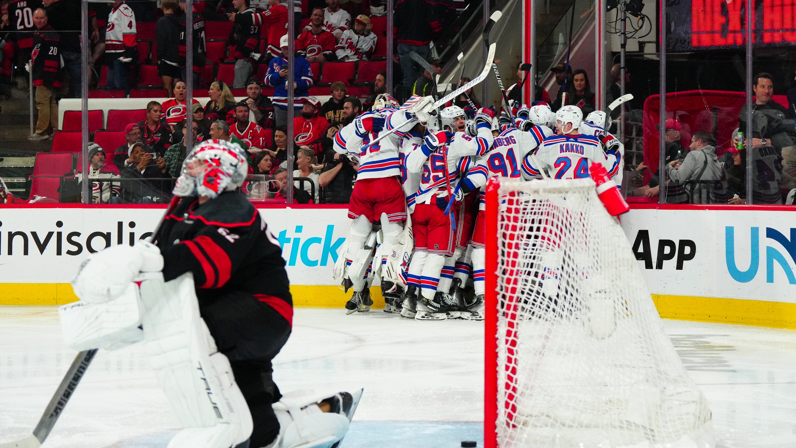 Will Rangers sweep the Carolina Hurricanes? Our Game 4 betting analysis, prediction