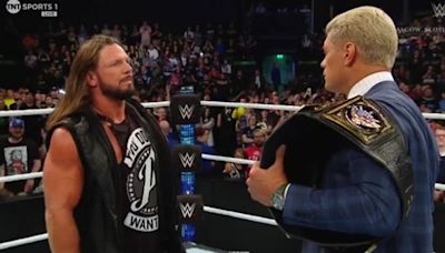 AJ Styles advierte a Cody Rhodes en WWE SmackDown que saldrá de Escocia como campeón