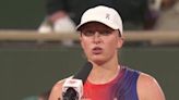 Iga Swiatek hits out at Roland Garros crowd after Naomi Osaka win: 'Please guys!'