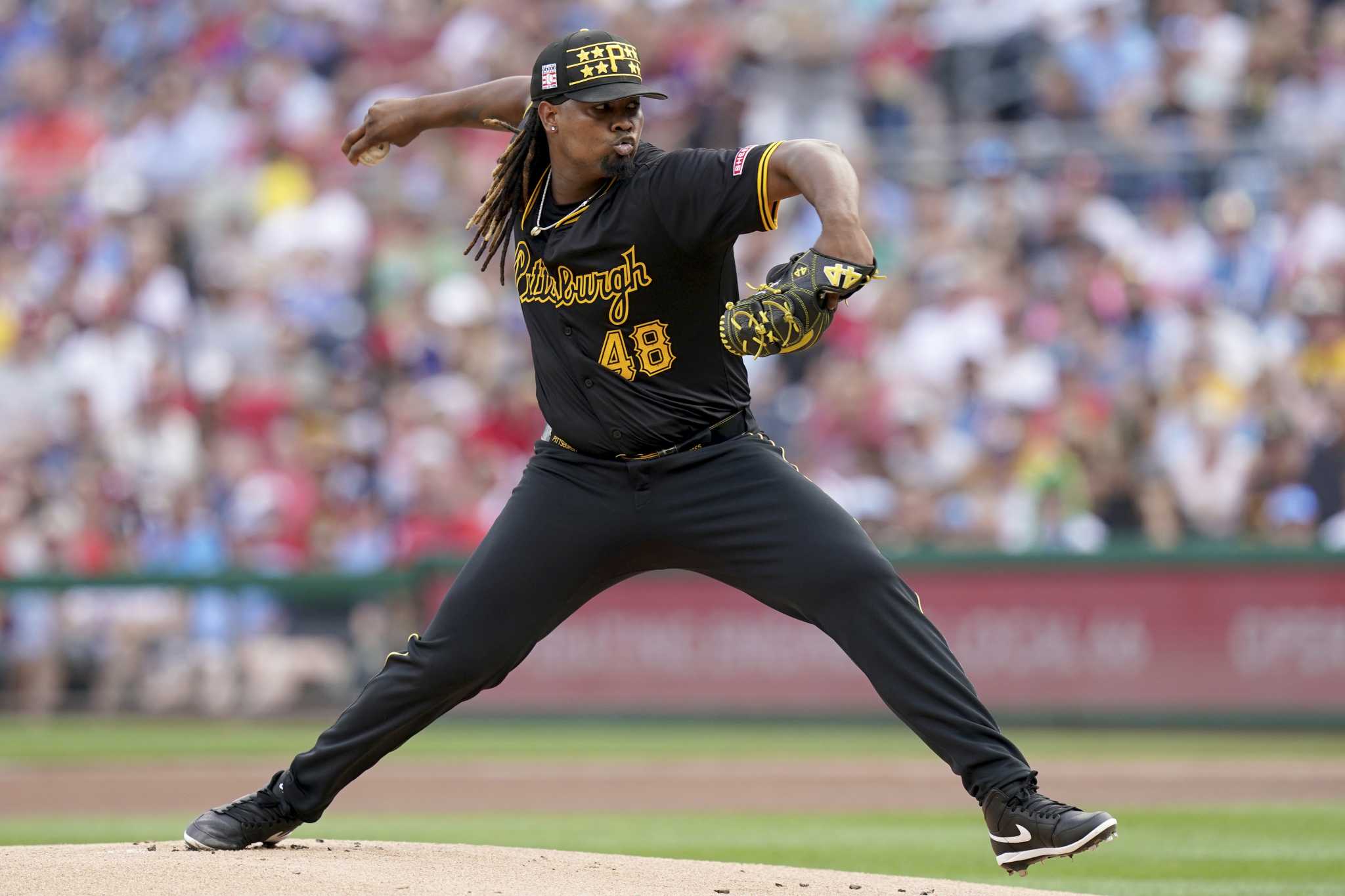 Ortiz cruises through 7 innings, Cruz has 3 RBIs as Pirates win 6th straight, 4-1 over Phillies