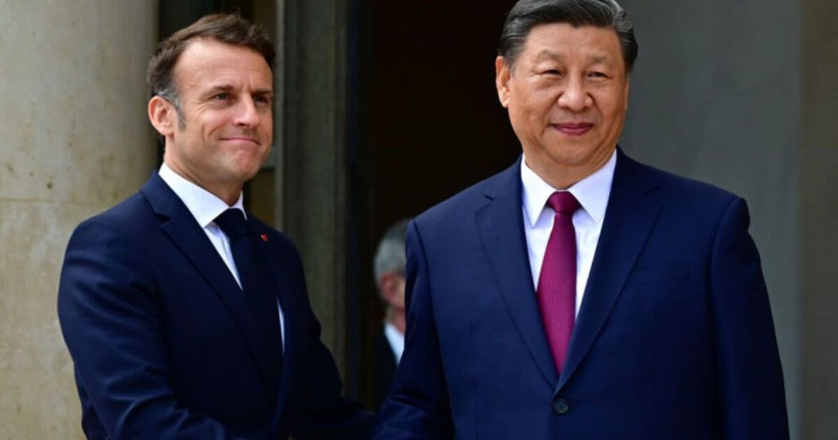 Emmanuel Macron brutally snubbed by China's Xi Jinping outside Elysee Palace