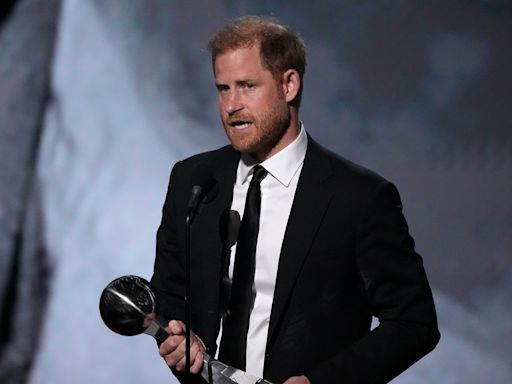 Harry nods to ‘eternal bond’ with Diana while accepting award for Invictus Games