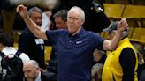 Reaction to the death of Bill Walton, the Hall of Famer who died Monday